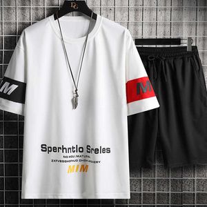 2021 Lato Nowe Zestawy męskie Bawełniane T-Shirt + Spodenki Hip Hop Wysokiej Jakości O-Neck Tees Mężczyźni Sporty Garnitury Running Plus Size 4XL X0610