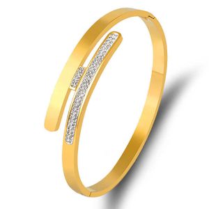 Lyxigt rostfritt stål Armband Bangles för kvinnor Tjejer CZ Crystal Parallell Bangle Smycken Manschett Bracelet Present Q0717