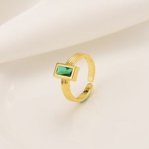 24K Fin Solid Gult Guld Ring Fylld 2,10 Ct Emerald Cut Peridot Solitaire Engagement Simulant Diamond Halo Art Deco