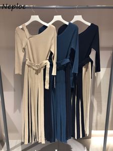 NAPOE Zarif Düzensiz Panelli Pileli Elbiseler Kadınlar Chic Lace Up Skew Yaka Robe Sonbahar Kış Japonya Tarzı Örme Elbise 210423