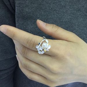 Anéis de casamento Tamanho do anel 6-10 Elegant Women's Silver Color Inclaid Pearl Plain Craft Engagement