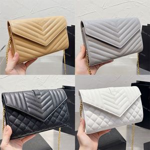 Com designer de caixa WOC Sacos de ombro de envelope com corrente para mulheres Moda de luxo bolsa de couro crossbod