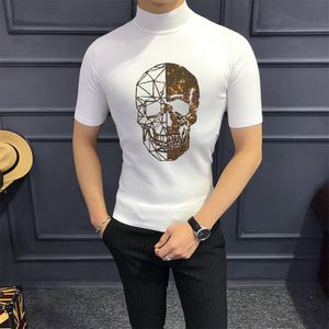 メンズTシャツTシャツTシャツセーターメンズ2022ラインストーンデザインウール短袖のスリムウォームスカルニットウェアカジュアルスーツの若者トップマン