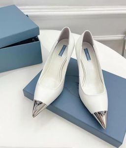 2022 Lyxdesigner Sandaler Iron Toe Sandals Fashion High Heels Shoes Höjd 7,5 cm Size35-39 #369885