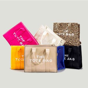 Bolsa Denim De Lona Bolsa de Ombro Feminina de Grande Capacidade Carta Estampada Bolsa Transversal para Mulheres Bolsa de Pano Casual Grande Bolsa Shopper G220531