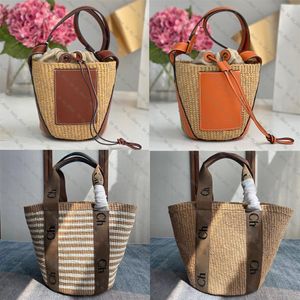 Liten Woody Basket Bag Summer Shoulder Crossbody Handle Tote Bag Brown Ribbon Luxurys Designer Attityd Drawstring Långt läder