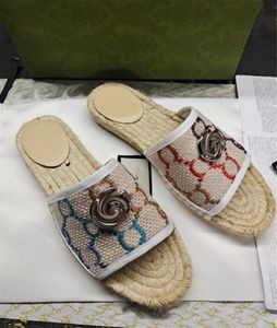 Kvinnors sommartofflor sandaler bänkskor stilfull platt bekväm mjuk ensam bokstavstryck enkelhet non slip mångsidiga sandaler g70118