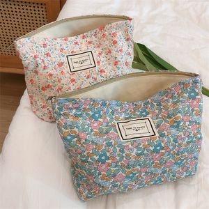 Floral Makeup Bag for Women Stor bomullstyg Kosmetisk väska Travel Makeup Beauty Case Nödvändig lagringsarrangör Pouch Clutch 220808