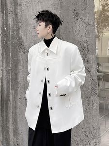 Jackets masculinos Menina Male Male Use Black Lapeel Struction Metal Buckle Decoration Men's Jacket Men's Single Basted Coat White Chic 2A1017Men's