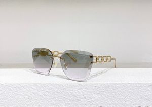 Mode l coola glasögon solglasögon för kvinnor och män sommar 0820 stil anti-ultraviolet retro platta ramlösa glasögon slumpmässiga låda