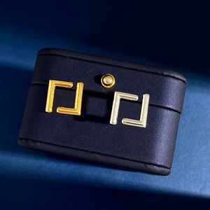 Kolczyki dla mężczyzn dla mężczyzn projektant biżuterii Top Fashion Circle 18K złote luksurys 925 Srebrne kolczyki F Studs Hoops Box