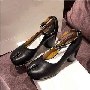 Kleid Schuhe Frauen Echtes Leder Split Toe Ninja Tabi Pump Mary Jane Schnalle Kuh High Heel Frau Flach Runde 220718