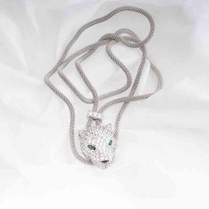 Light luxury emerald diamond studded leopard head Necklace exaggerated trendy long domineering and women s same style card
