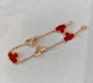 V Золотой материал шарм подвесной ожерелье с красным агатом пять цветочных форм для женщин свадебные украшения.