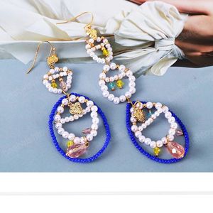 Bohemiska pärlor långa dingle örhängen för kvinnor handgjorda simulerade pärlörhängen modeuttalande smycken tillbehör