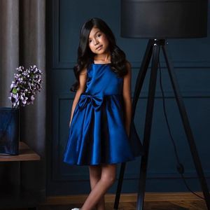 Девушка платья Yipeisha Royal Blue Satin Flower Girl для свадебных девушек первое причастие Рождественское удостоверение рождественской вечеринки Gowngirl's