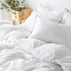 Microfiber Four Seasons Seasons Univeral Multi-Color Opcional Bed Capa, Quilt, não deslizamento de colchão e cobertura de protetor de travesseiro em Promoção