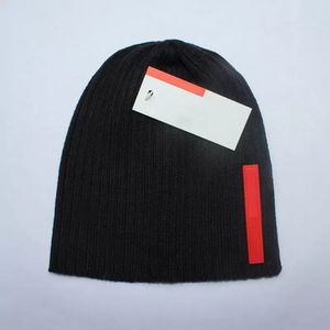 2022 Design de inverno Homens Mulheres Beanie Hom