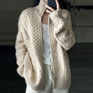 European station autumn and winter thick high-necked cashmere knitted Cardigan woman loose thin zipper sweater coat wool coat 220325