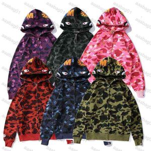 2021 MENS Women Designer Camuflage Hoodies Moda PA Impressão APE WGM Capuz Paris Cardigan Classic Winter Plush Coat Sweater 0184na