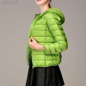 Moda New Women's Short Down Jackets Spring Autumn Lady Ultralight Fin Zipper Caats Ladies Slim Solid Capuz Outerwear L220730