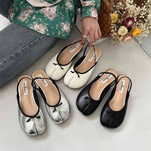 Maison Margela Flats Margiela Bailamos Women Toe Buty Tabi Ninja Ballet Split Buty Woman Slip Lafers Miękki dno Moccasins Bow-tie Ballerina Buty Y220628