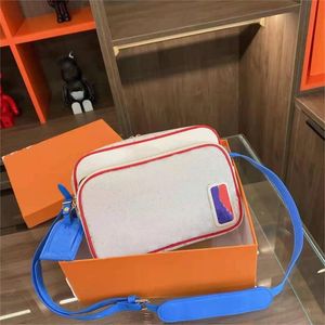 Taschen 2022 Männer und Frauen Presbyopic Bump Color One Unisex Echtes Leder Handtasche Schulter Messenger Bags Handtaschen Hochwertige Kameratasche 45584