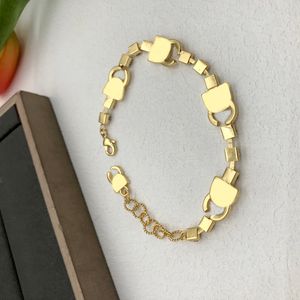 Designer Gold Bracelet Luxurys Designers Crystal Bracelets For Women Bangle Wedding Gift Luxury Jewelry Earrings