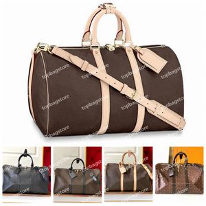 Designer Duffle Bags Holdalls Duffel Bag Bagage Weekend Travel Påsar Män kvinnor Bagages Travels High Quality Fashion Style237w