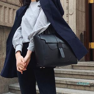 Fashion Women Backpack Luxury Classic Brand Designer Style Lady Casual Vintage Maestra Large Bag 2022