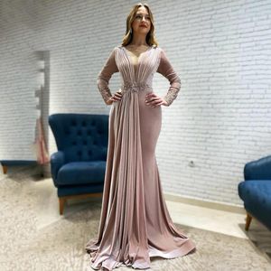 Party Dresses Elegant Blush Pink Velvet Beading Mermiad Prom Dress Sexig V-ringning Långärmar Evening Applicques spetsklänningar 2022 Party