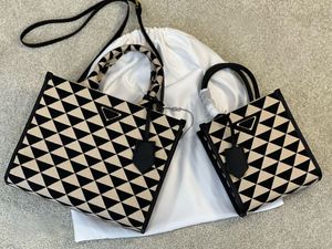 Designer tote bag totes shoulder bags handbags Triangle weaving Fashion women s purse cellphone case Brand designers samll corssbody bag
