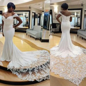 Abito da sposa sudafricano 2022 con strascico in pizzo elegante raso nero ragazze sirena abiti da sposa bohémien paese all'aperto giardino bianco da sposa Vestido De Novia