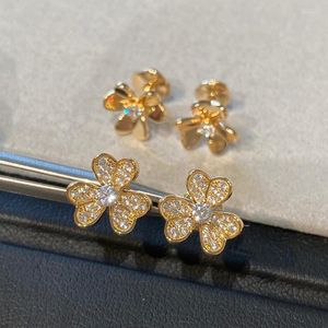 Stud Pure 925 Sterling Silver Klassiska miniklöverörhängen för kvinnor Zircon Leaf Ear Clip Inte Quality Stud StudStud Effi22