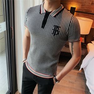 Styl brytyjski Tysiąc ptaków Check Men Polo Shirt haft szczupłowy dzianin tshirt lapel polo social club stroje Camisa Hombre 220514