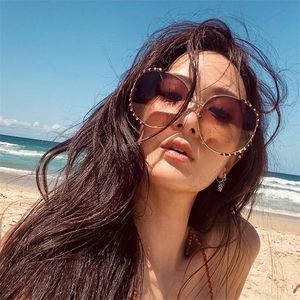 Sunglasses Fashion Brand Designer Paint Metal Frame Oversized Round UV Protection Gradient Shades Women Stylish Funky Eyewear EyeglassesSung