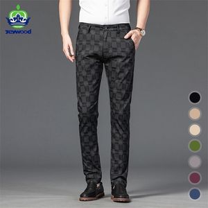 Mäns avslappnade rutiga byxor Business Slim Fit Black Blue Red Khaki Classic Style Trousers Mane Brand Luxury Clothes 220325