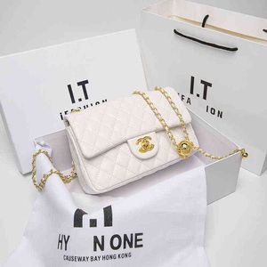 Factory Online Export Designer Tides Brand Ladies Bags Real Leather Square Small Gold Envelope Bags Messenger Bag