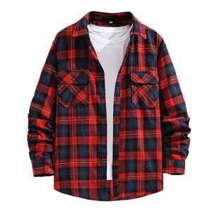 Camisa de camisas casuales de los hombres otoño e invierno poliéster-algodón a cuadros sueltos de manga larga Harajuku 2022