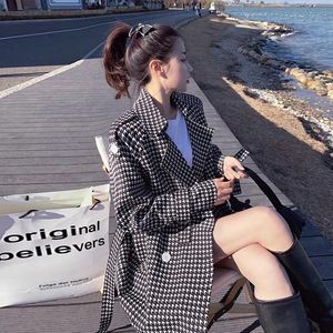 Kvinnors trenchrockar Black White Houndstooth Coat Women's Spring Autumn Jackets 2022 Fashion Short midjelopp Western-Style Coatswomen '