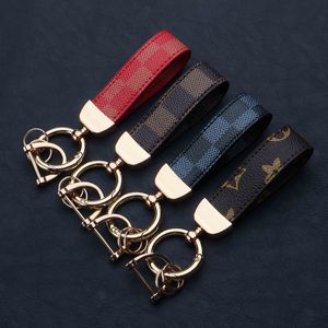 High Quality Retro Leather Keychain Fashion Car Key Hangbag Accessories Decorate Keyrings for Men Women Lover Gift