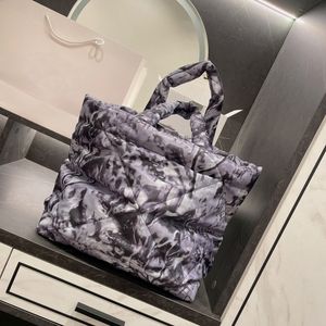 Bags Designer Nylon Shopping Tote Cotton Puffy Pm Medium Italy Luxury Design Handbags Black Tie-dyed Purple Pocket Re-edition Luggage Plain