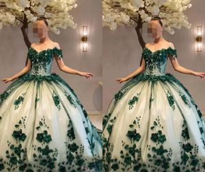 2022 Hunter Green Nude Prom Sweet 16 Abiti Ball Gown Floreale 3D Fiori Perle In rilievo Al largo della spalla Abito Quinceanera Plus Size Donna PRO232