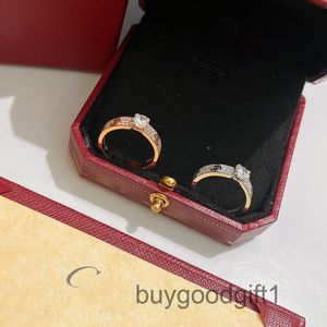 Anel K venda por atacado-LOVE Série Ring Diamonds Brand de luxo Reproduções oficiais de alta qualidade prata K Engajamento dourado RI SG8Q XZ51