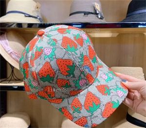 lüks Yüksek kaliteli moda çilek beyzbol şapkaları adamın pamuk kaktüs klasik mektup Topu kapaklar yaz kadın güneş şapkaları açık ayarlanabilir Kap kızın sevimli siperliği
