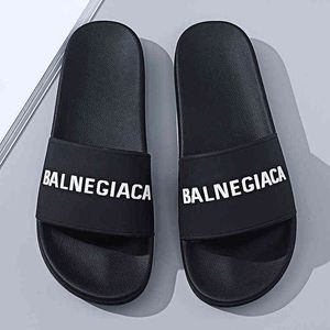 2022 novo verão unissex sandálias praia sapatos femininos chinelos de água moda confortável ao ar livre antiderrapante masculino feminino chinelo Y220421