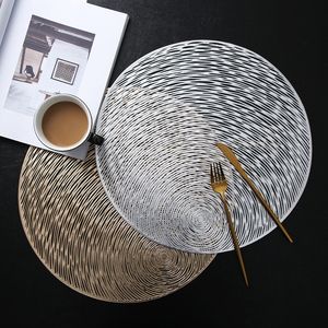 Hollow Design Round Placemats for Dining Table Set of 2/4/6 PVC Washable Non-Slip Place Mat Party Wedding Banquet Decor 15 Inch W220406