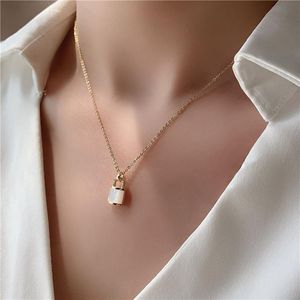 Pendant Necklaces Korea Design Fashion Jewelry Simple Shell Lock Necklace Elegant Women's Daily Clavicle NecklacePendant