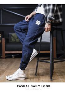Mäns jeans Loose Relaxed Overalls Biker Jeans Slim Fit Motorcykel Streetwear Denim For Men Fashion Designer Trousers Hip Hop Mens Pants Size M-8XL