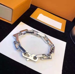 Designer Bracelets Men Women Brand Bracelet Chain Mens Jewelry Tennis Europe Fashion Couss Top Quality